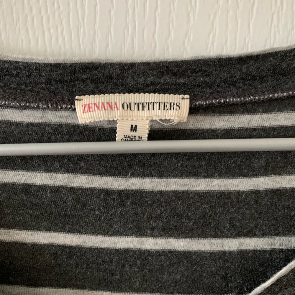 Zena Outfitters Striped Top - Picture 2 of 2